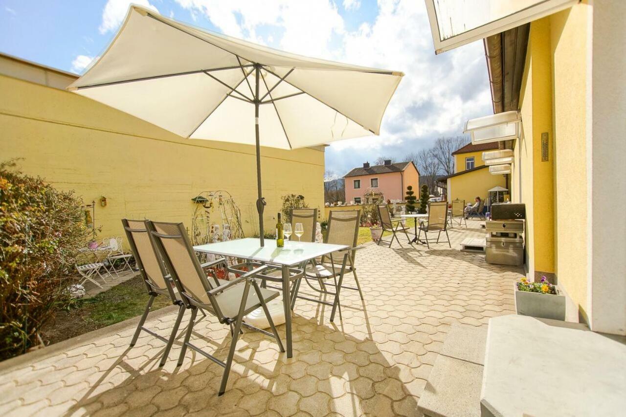 Ferienwohnung AusZeit Leoben 1 mit Terasse und gratis Parkplatz Exterior foto