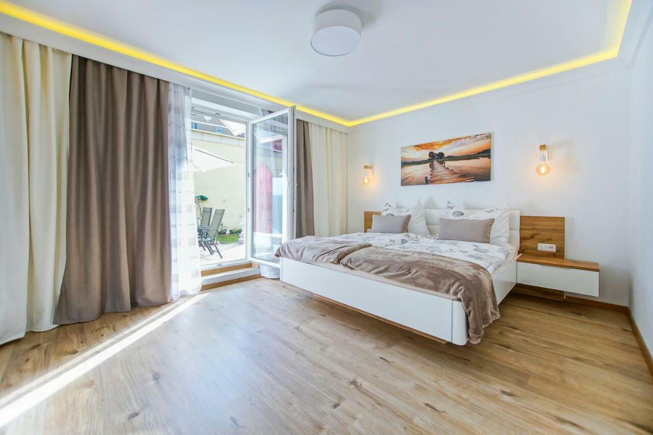 Ferienwohnung AusZeit Leoben 1 mit Terasse und gratis Parkplatz Exterior foto