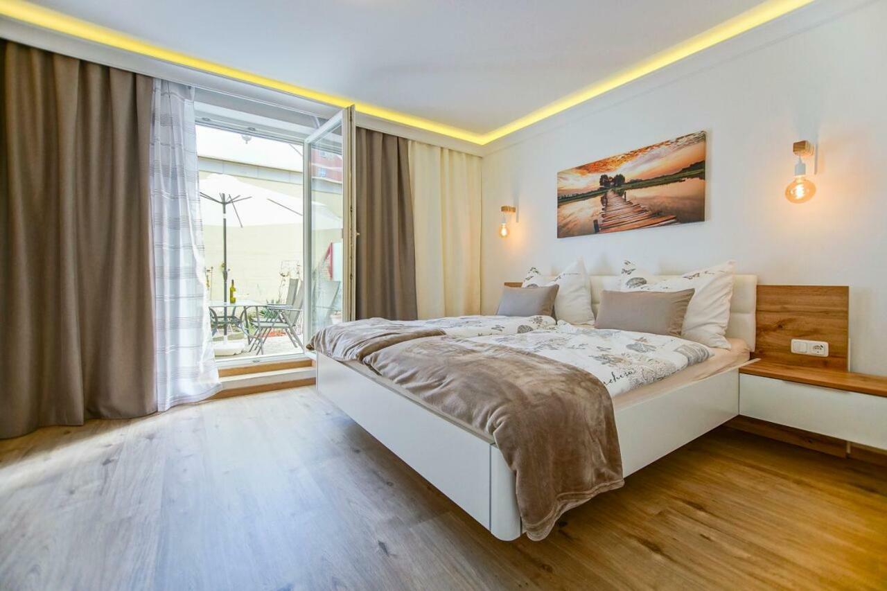 Ferienwohnung AusZeit Leoben 1 mit Terasse und gratis Parkplatz Exterior foto