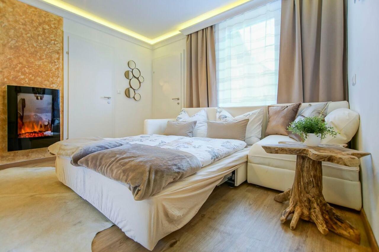 Ferienwohnung AusZeit Leoben 1 mit Terasse und gratis Parkplatz Exterior foto