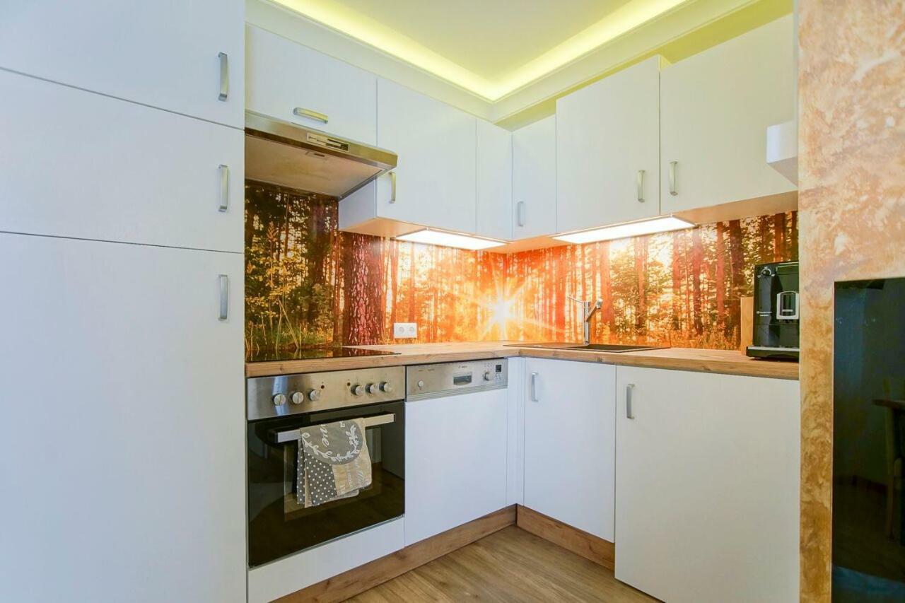 Ferienwohnung AusZeit Leoben 1 mit Terasse und gratis Parkplatz Exterior foto