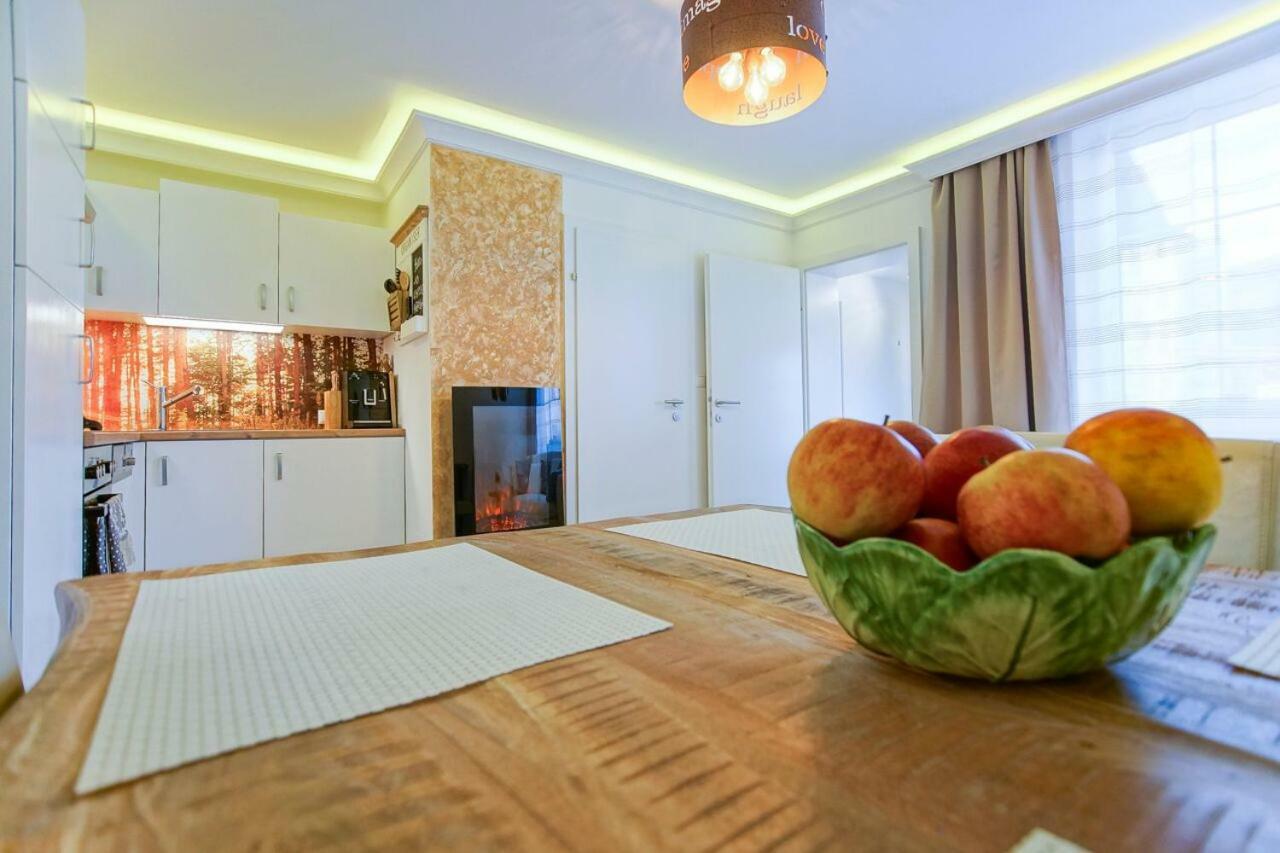 Ferienwohnung AusZeit Leoben 1 mit Terasse und gratis Parkplatz Exterior foto