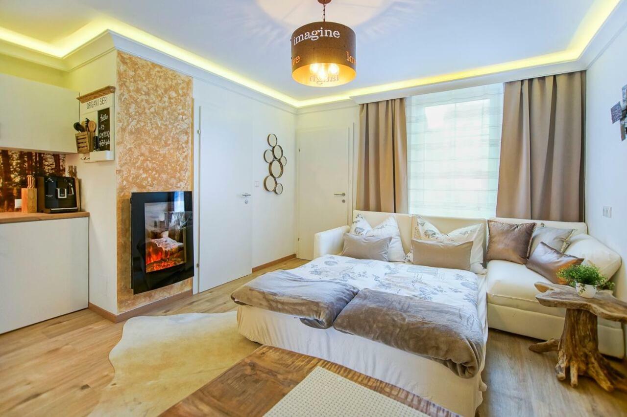 Ferienwohnung AusZeit Leoben 1 mit Terasse und gratis Parkplatz Exterior foto