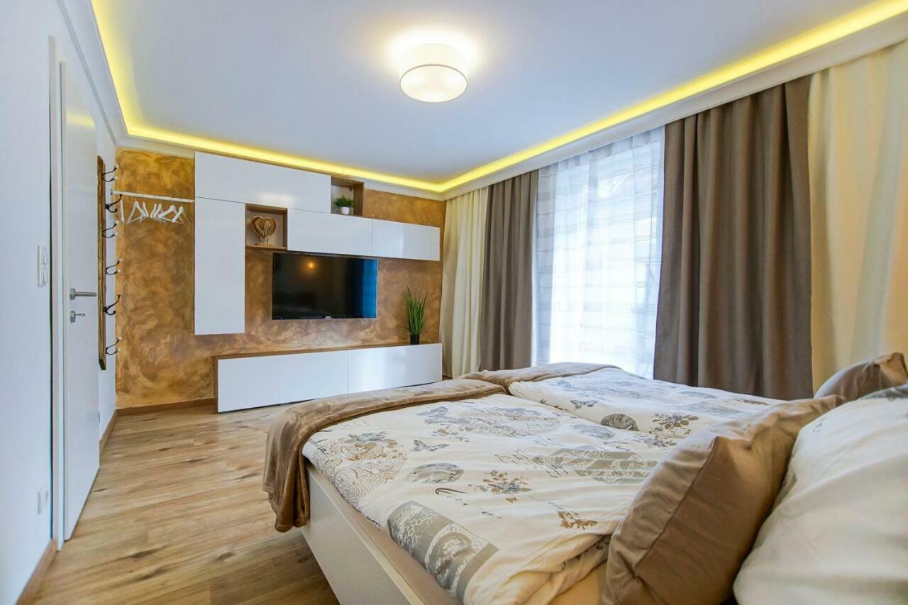 Ferienwohnung AusZeit Leoben 1 mit Terasse und gratis Parkplatz Exterior foto